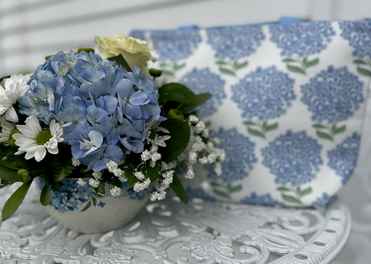Token of Appreciation Bouquet w/ Lunch Bag – Floral Art Designs, Arlington MA