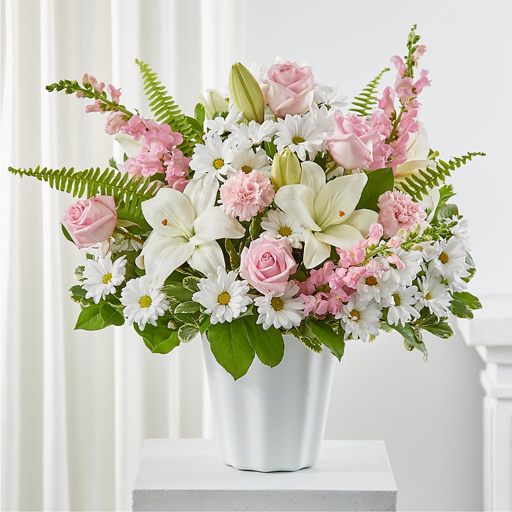 Soft Touch Tabletop Basket – Floral Art Designs, Arlington MA